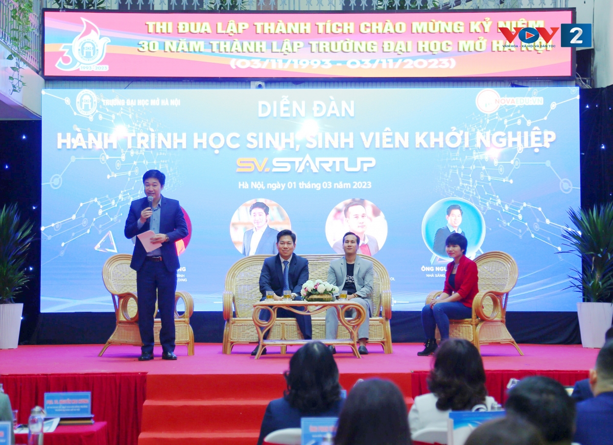 Diễn đàn “Hành trình học sinh, sinh viên khởi nghiệp SV.STARTUP